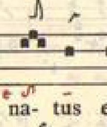 Un torculus : bas, haut, bas, ici sur « na- » de « natus », Graduale Triplex p. 47